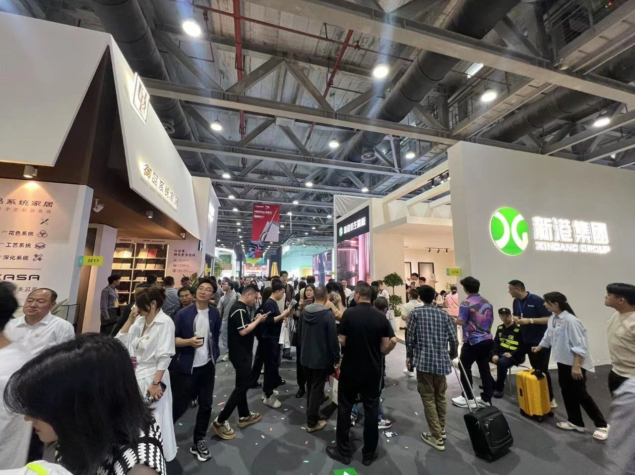 欢迎参加2026广州定制家居展「饰面趋势舱」获取设计趋势、创新材料、产品开发方向与设计表达灵感的一站式补给舱！